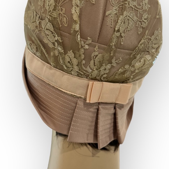 Bespoke Anna Chocola Ines Cloche - Picture 5 of 14